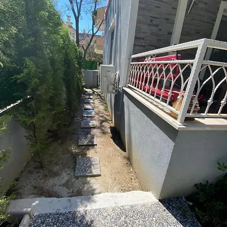 Tuerkel Villa *